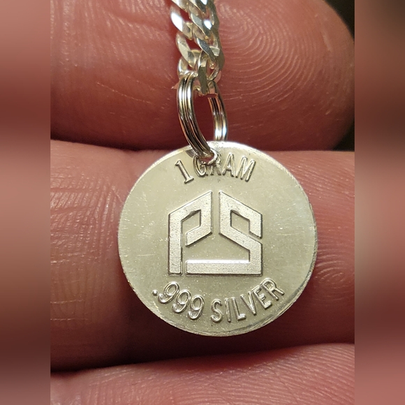 .999 Fine Silver Happy Face Round Pendant 15mm - NEW - 1.10g - Picture 2 of 2